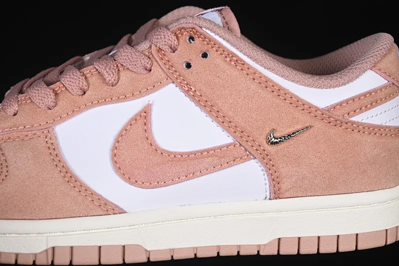All categories Nk SB Dunk series Nk SB Dunk Low low-top sneakers X version Nike SB Dunk Low Year of the Horse pink and white low-top casual sneakers IB4417-102